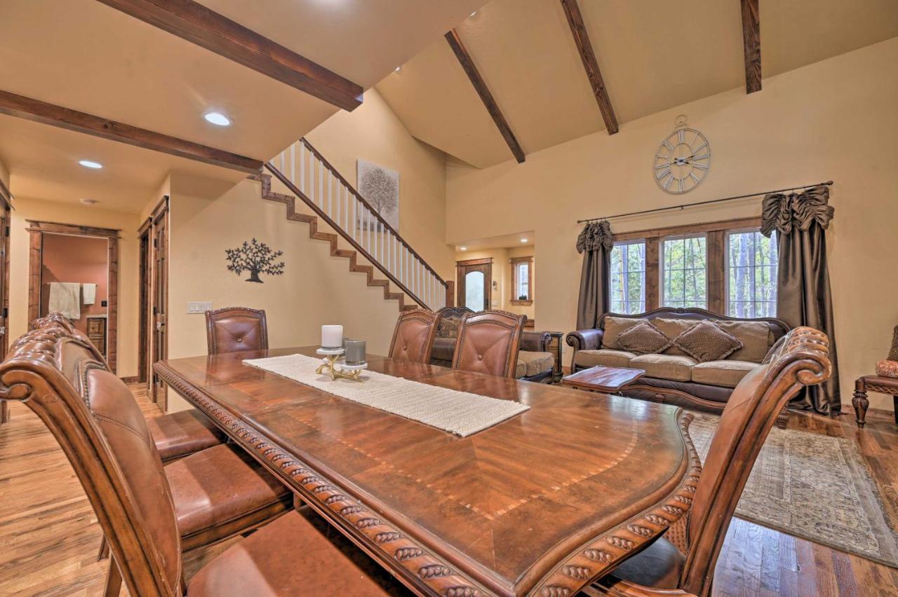 Tudor-Style Broken Bow Cottage With Hot Tub And Decks! Stephens Gap Exteriör bild